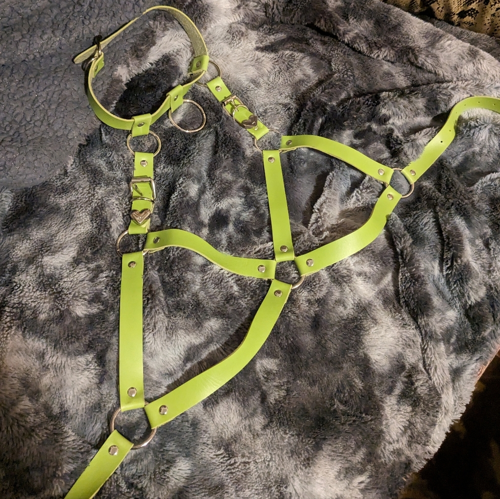 Green Leather harness top strappy goth fetish sexy